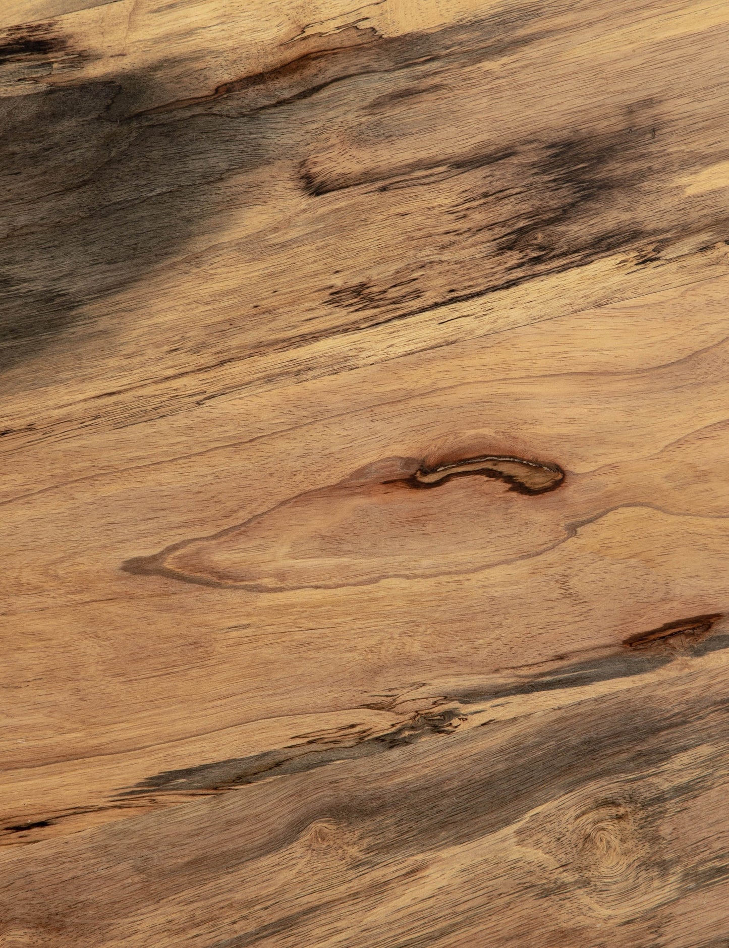 | Close up of the natural primavera wood construction of the Boni round coffee table