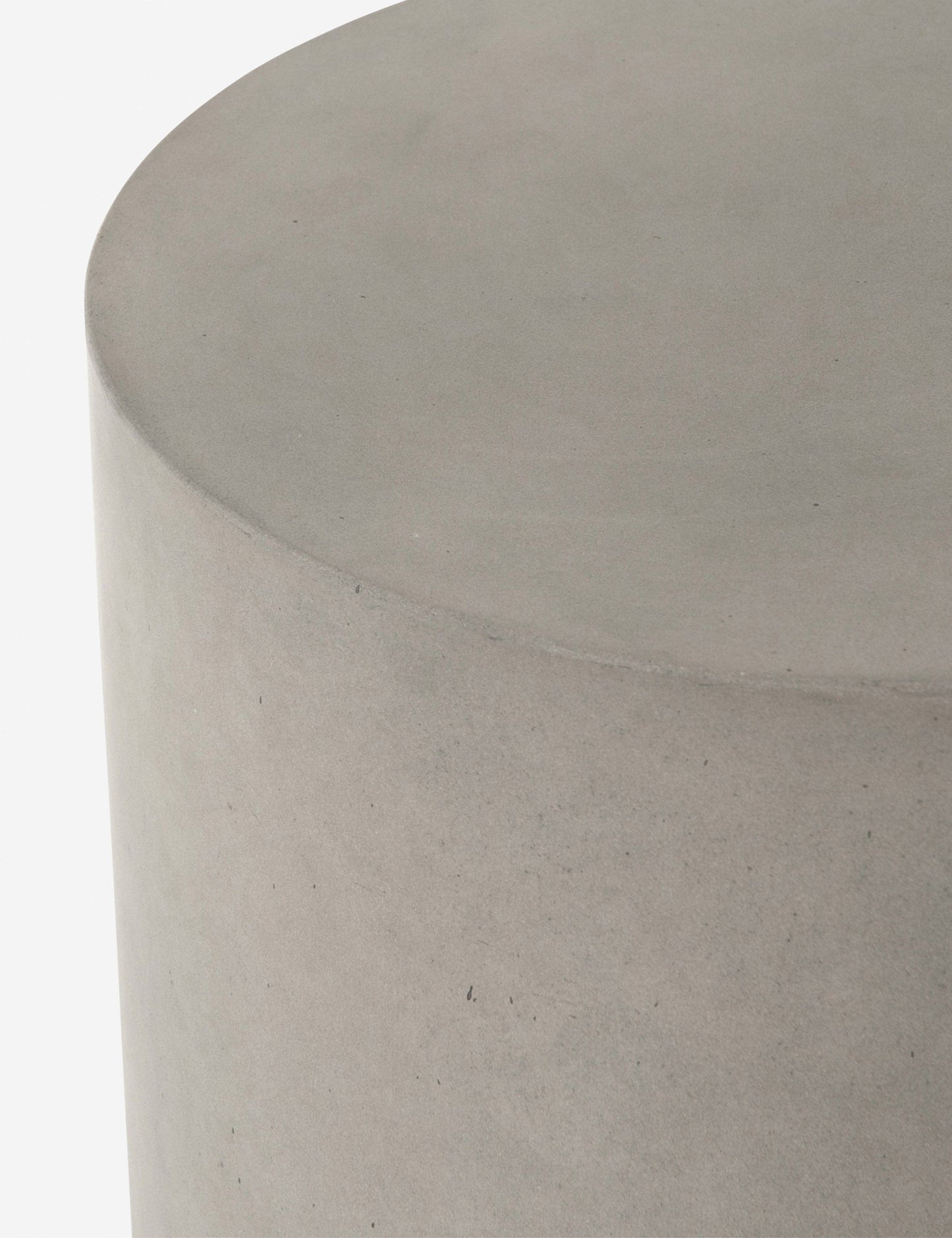 Mara Indoor / Outdoor Round Side Table